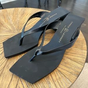 Chinese laundry beautiful black heels. Brand new, never worn.